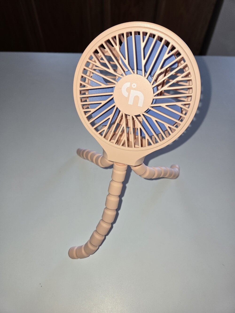 Mini Portable Fan - Picture 2 of 4